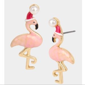 🦩$10 or 3 for $25🦩BETSEY JOHNSON SANTA PINK FLAMINGO STUD EARRINGS